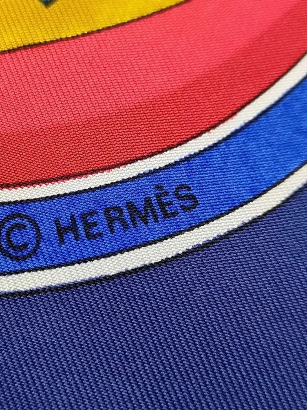 Hermès Silk Twill Scarf - Picture 4 of 9